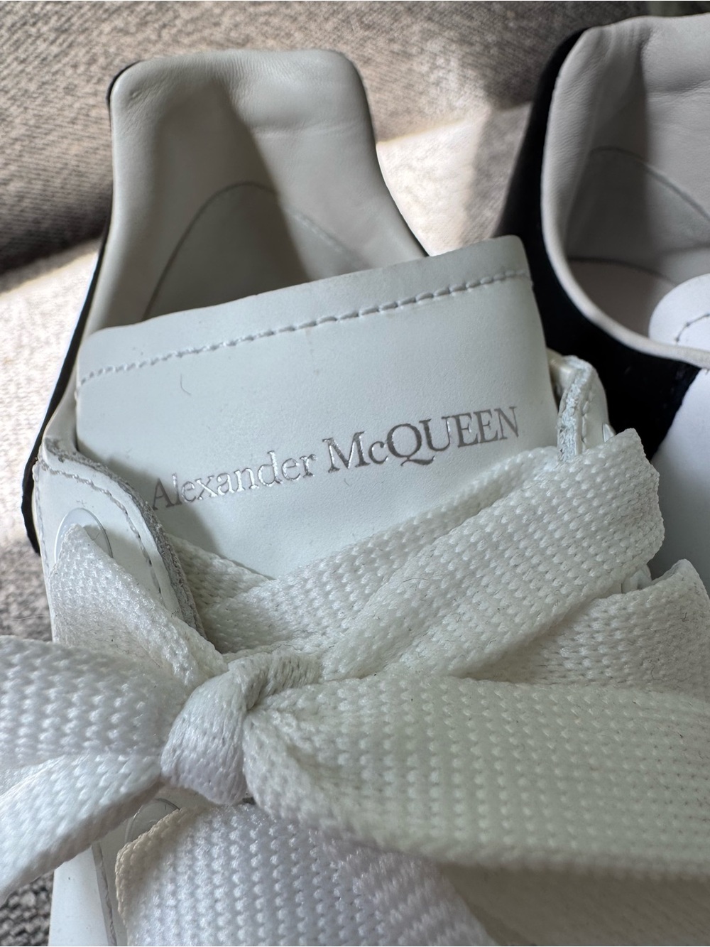 Alexander McQueen Court Trainers sz 8 - Picture 2 of 7